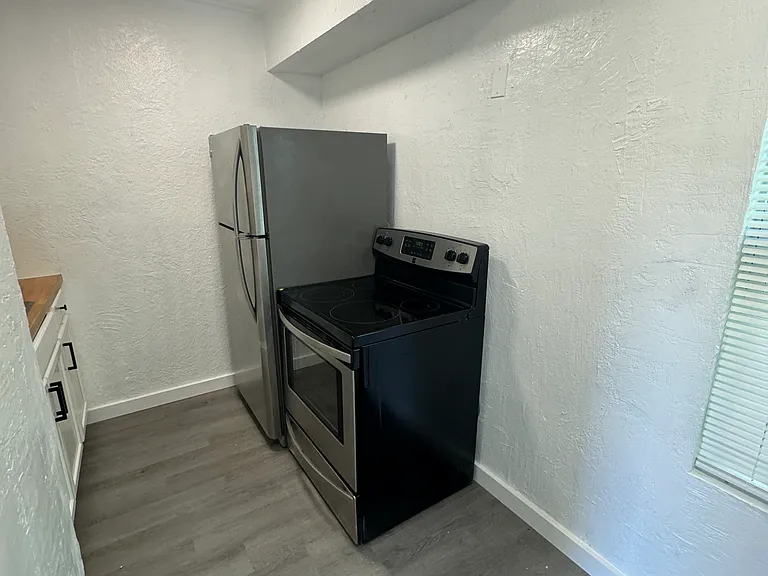 2902 Sweeney Ln #7 — Photo 12
