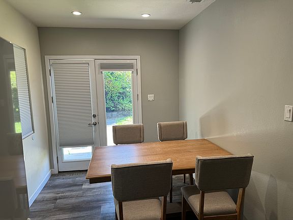 3rd image of 12913 Whitewood Ave #A