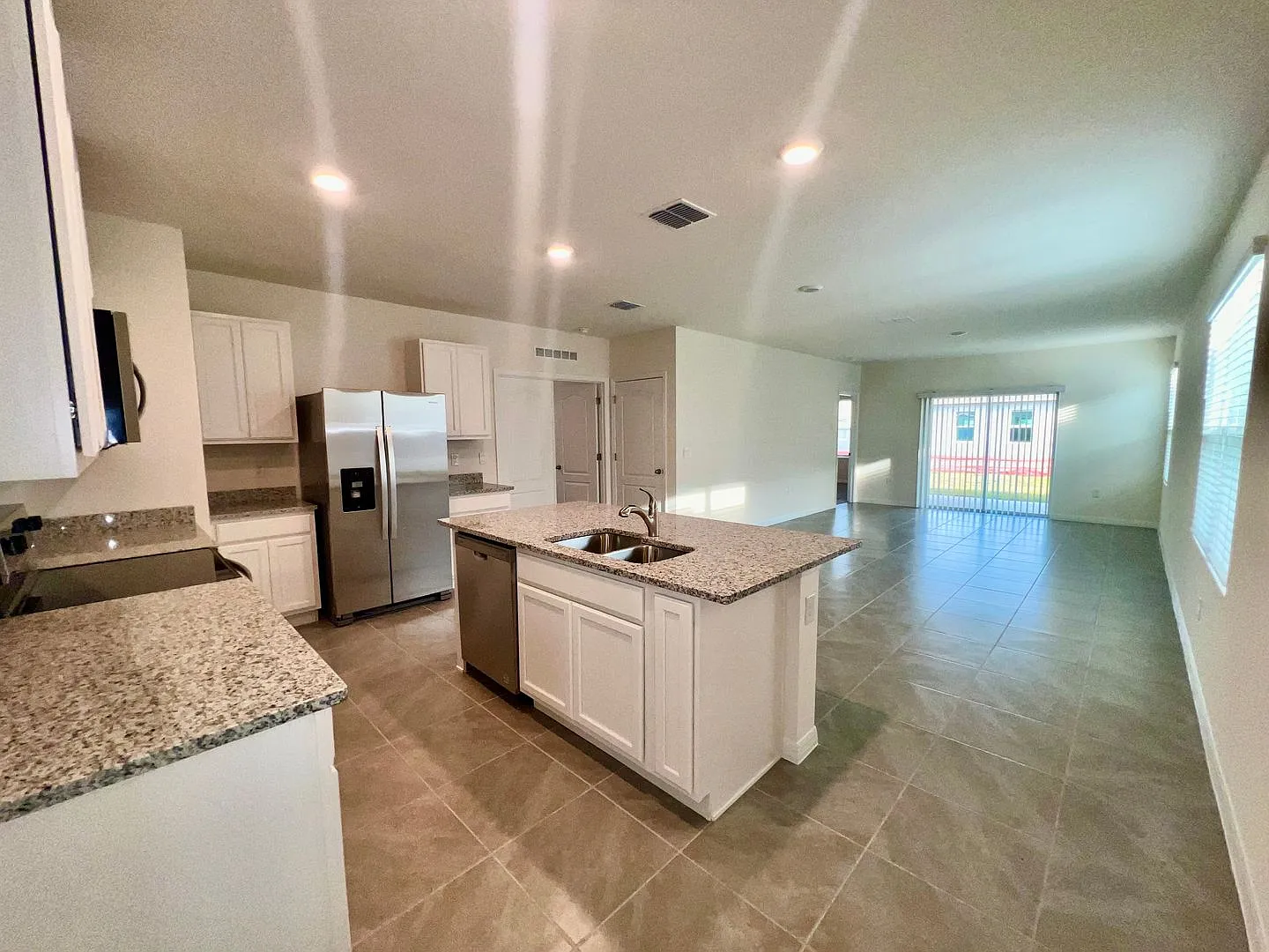 Limited-Time Leasing Offer 3/2 Single Family Home in Harmony West For Rent! — Photo 3