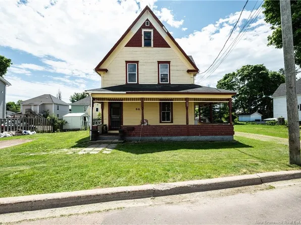 34 Ringwood St, Moncton, NB E1A 2W3