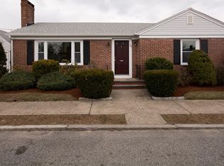 39 Burnside St, Cranston, RI 02910