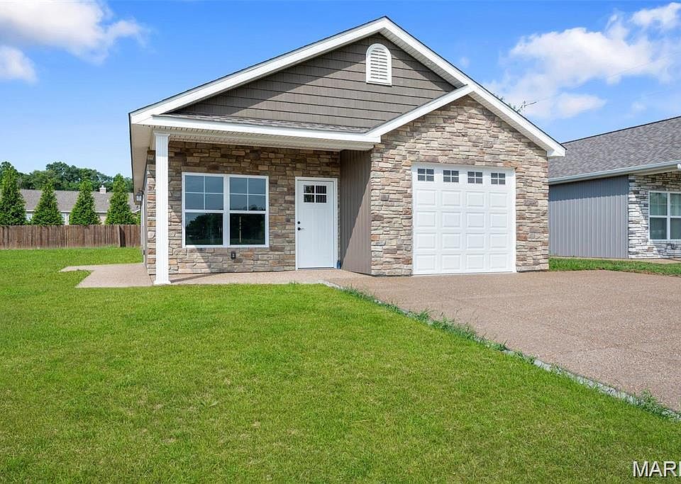 1st image of 111 Meadowview Ct