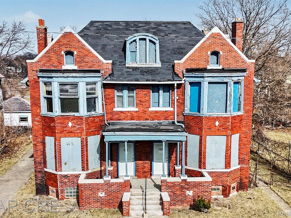 1st image of 1092 E Grand Blvd
