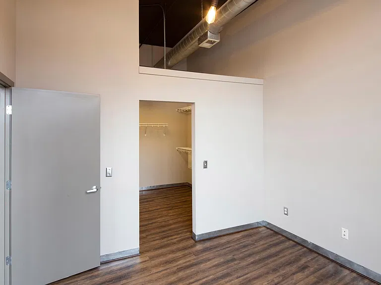 TipTop Apartments — Photo 80