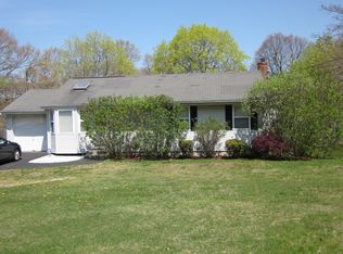 85 Ridgewood Ave, Selden, NY 11784