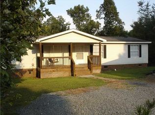 662 Foxworth Rd, Asheboro, NC 27203