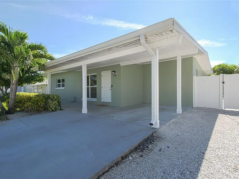 3665 Belle Vista Dr E — Photo 4
