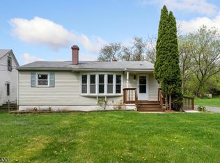 23 Clinton Ave, Port Murray, NJ 07865