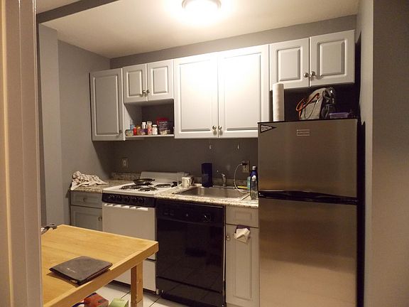 5th image of 63 Longwood Ave #A1