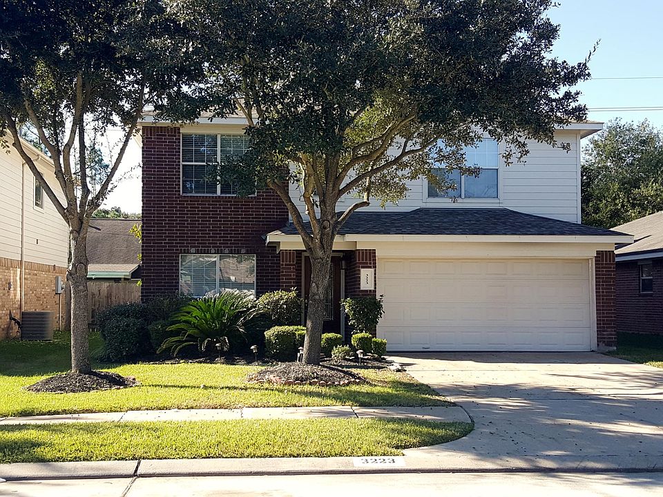1st image of 3223 Amber Meadow Dr