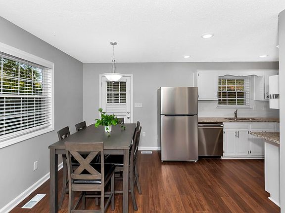 5th image of 4069 Sewall Dr SW