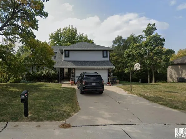 1206 Earls Ct, Plattsmouth, NE 68048