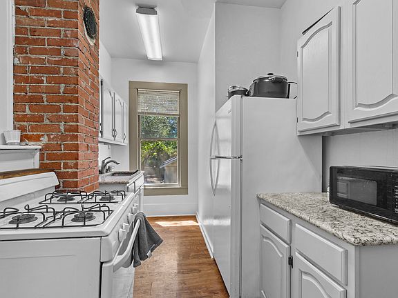 2nd image of 527 W San Antonio St APT 6