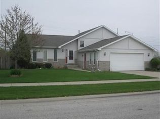 8537 Fillmore St, Merrillville, IN 46410