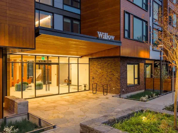 5601 SW Meadows Rd #1, Lake Oswego, OR 97035