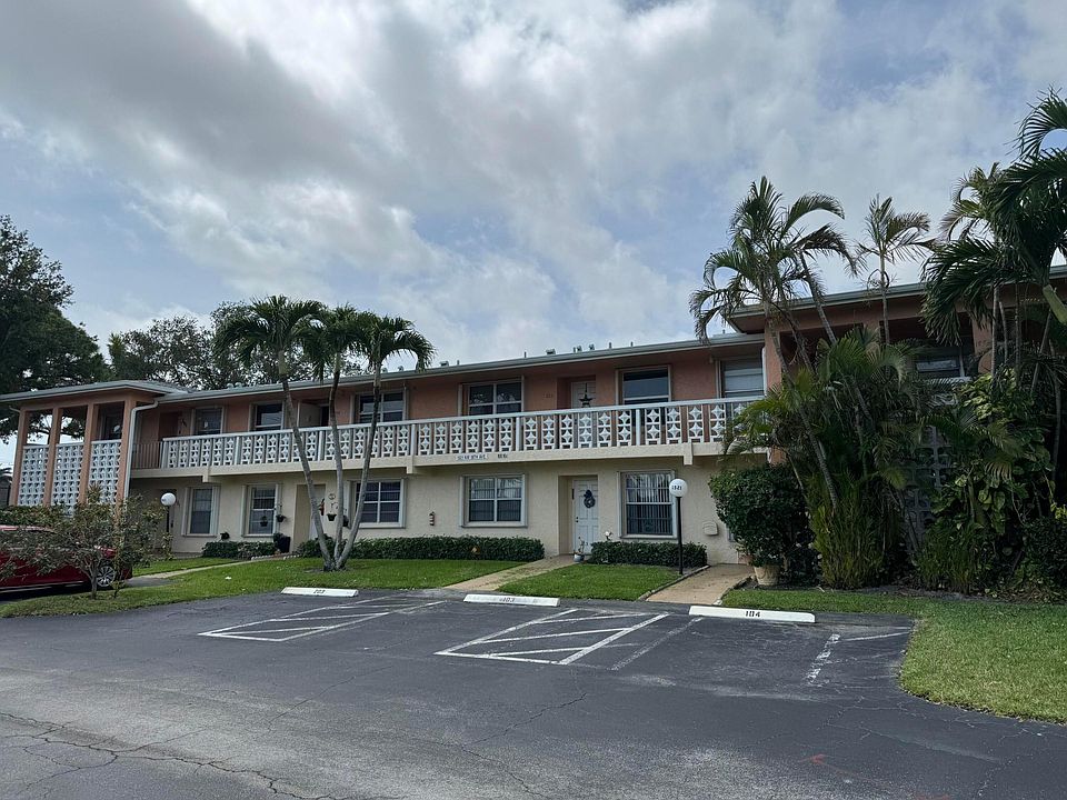 1st image of 1521 NW 18th Avenue #202