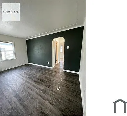 14656 Roselawn St — Photo 3