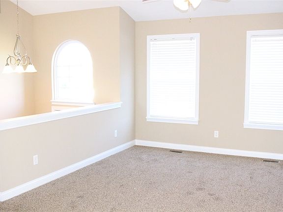 2nd image of 10343 Chambersburg Dr
