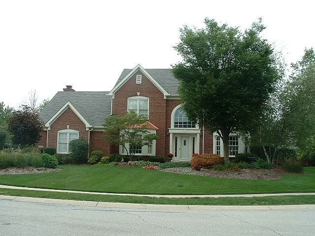 9147 Pointe Ct photo 1