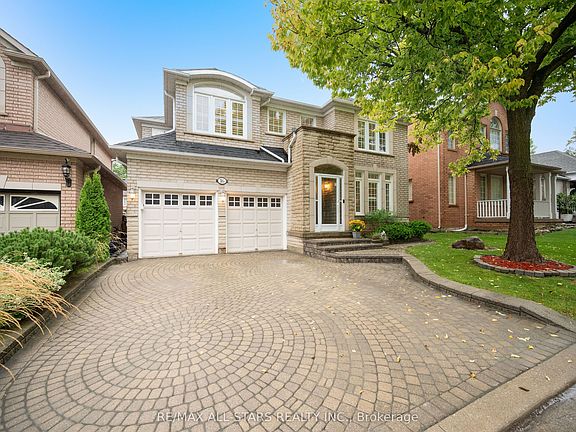 2nd image of 16 Primrose Path Cres