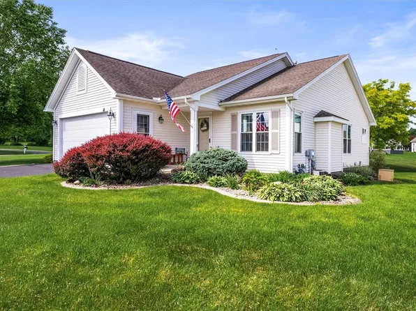 14 Glenn Hvn, Spencerport, NY 14559