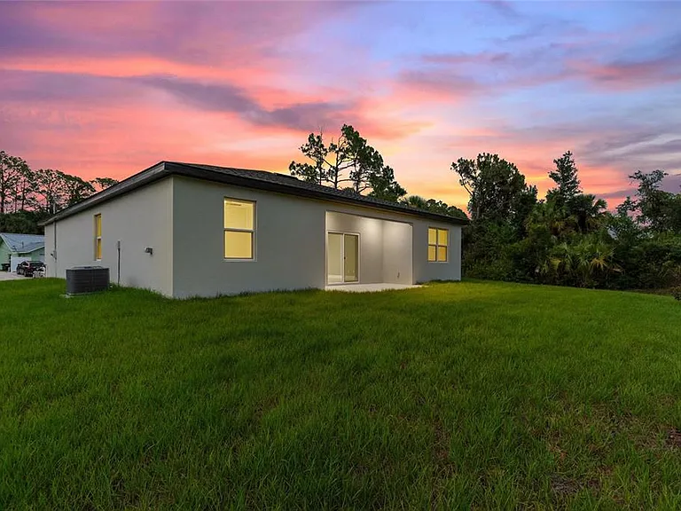 4709 Flint Dr — Photo 30