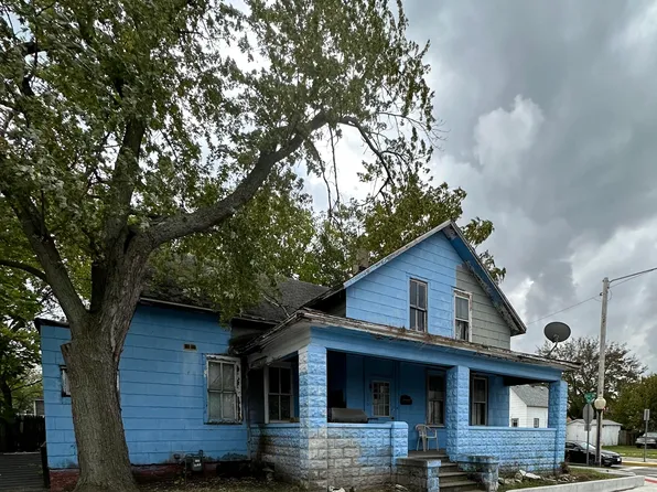616 W 11th St, Michigan City, IN 46360