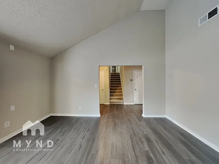 6437 Phillips Ct — Photo 13