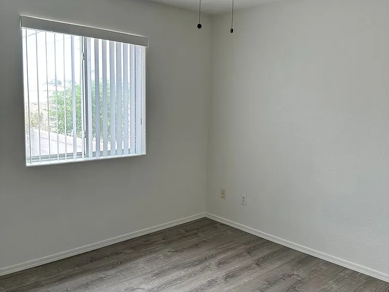 1514 Pebble Dr — Photo 19