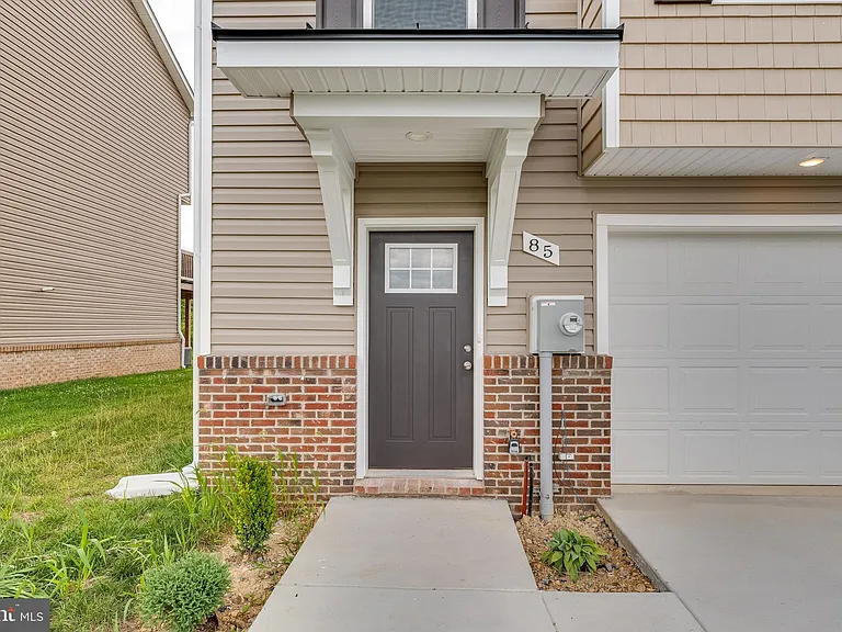 85 Moses Dr — Photo 5