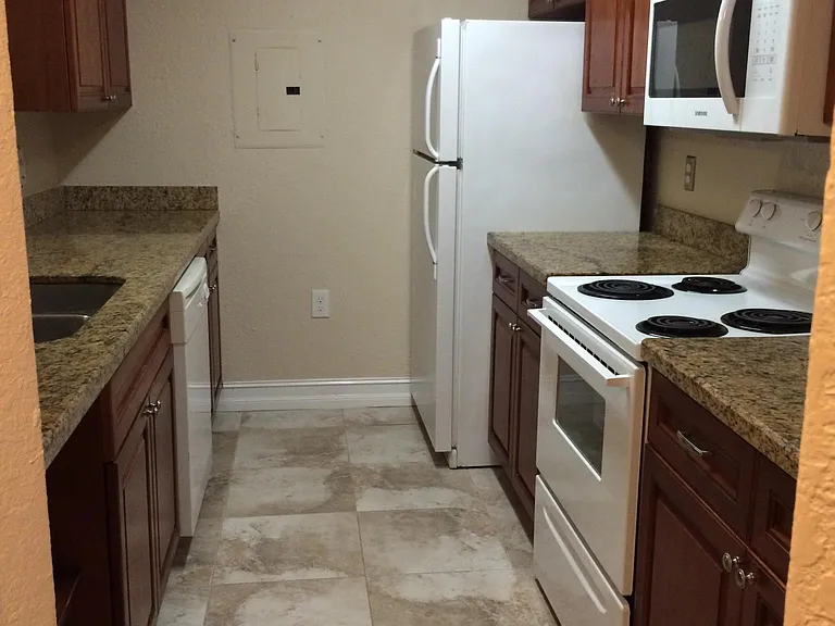 15591 SW 104th Ter #5110 — Photo 1