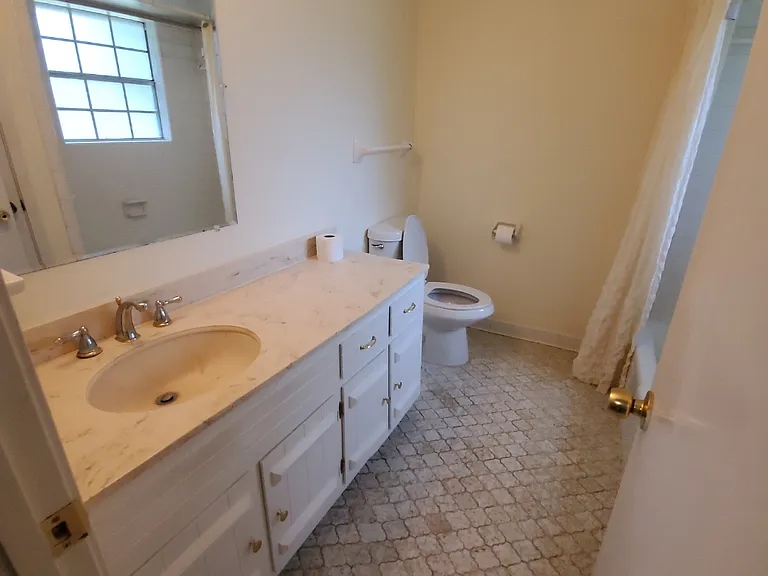 8512 Bridgewood Dr — Photo 15