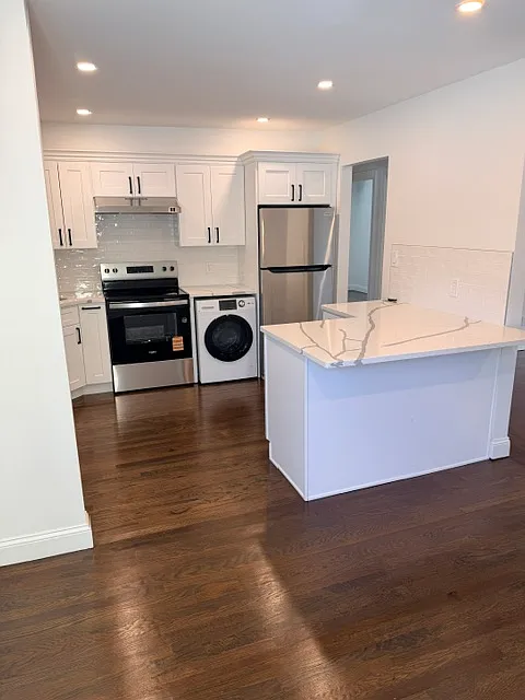 3 bed, $4,200 — Photo 4