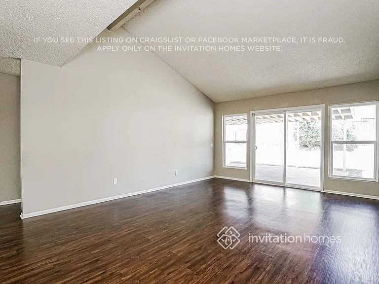 5794 N East St — Photo 4