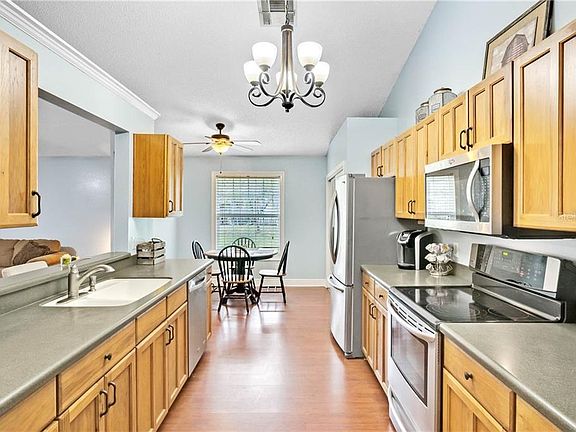 3rd image of 1450 Wood Lake Cir