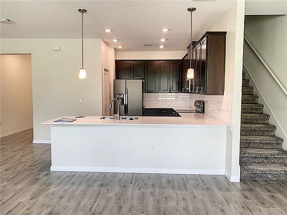 3rd image of 10040 Red Eagle Dr