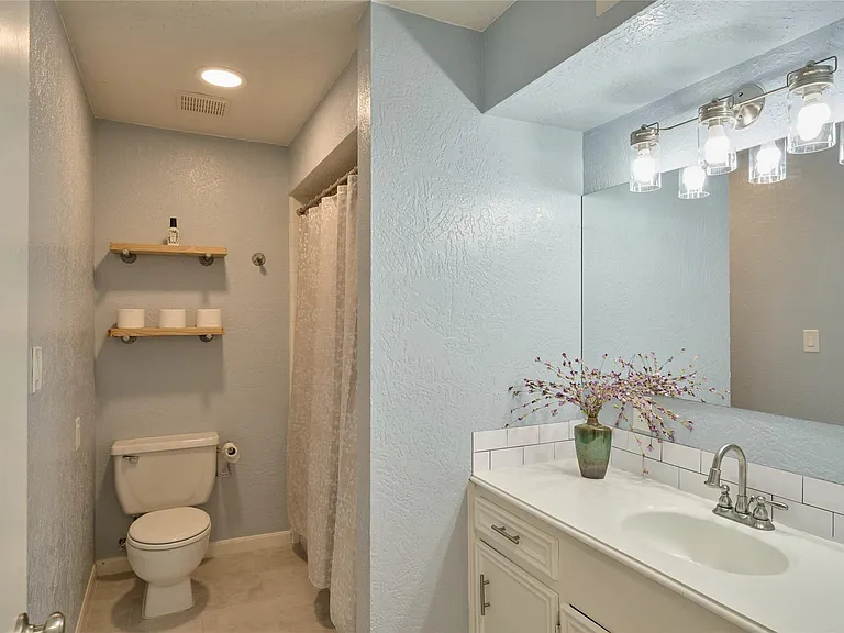 24803 Lori Ln — Photo 21