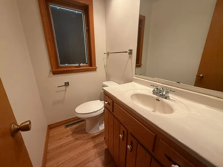 3202 Chatham Dr — Photo 6