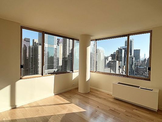 4th image of 350 W 50th St APT 34B