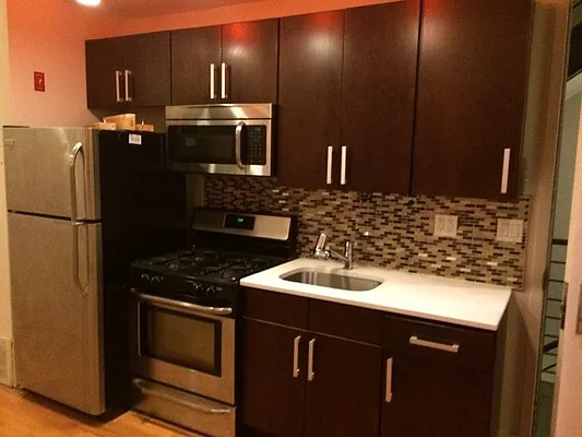 Rented by Premier Metro Realty Corp | media 2