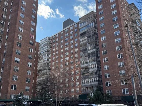 138-10 Franklin Avenue #3L, Flushing, NY 11355