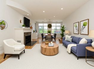330 N Clinton St #300, Chicago, IL 60661