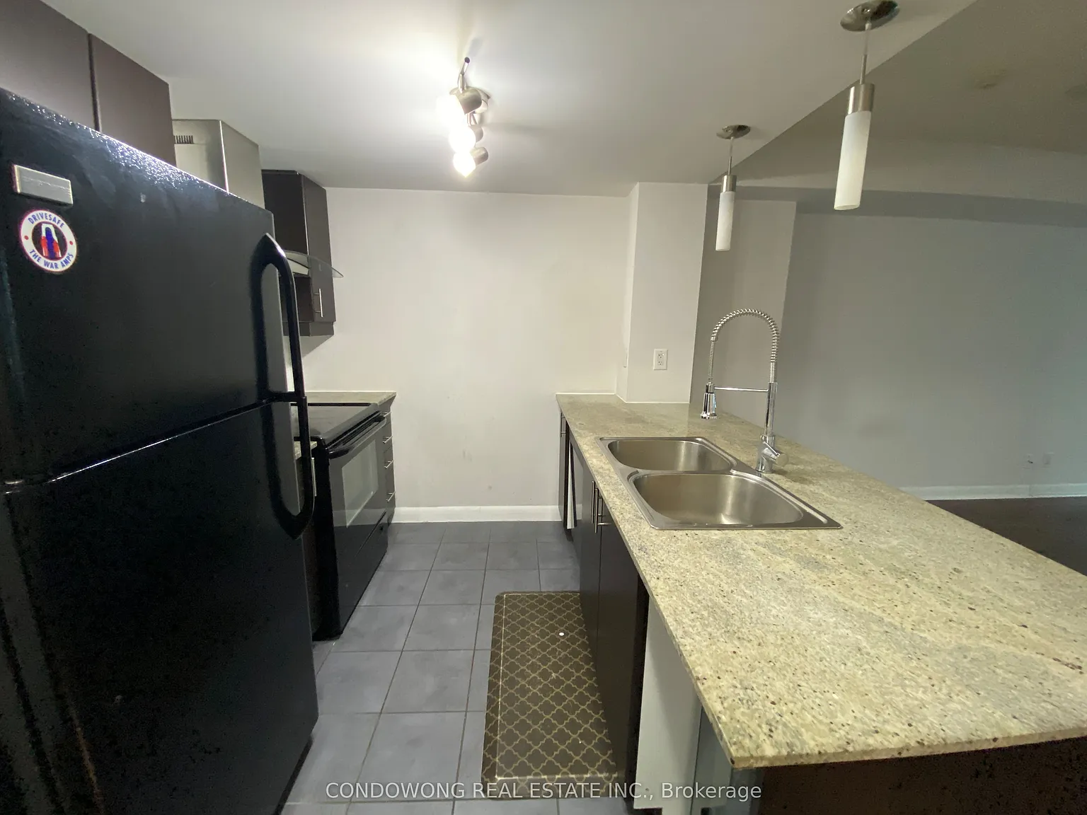 2 bed, $2,300 — Photo 3