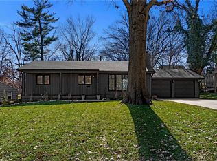 5201 W 66th Ter, Prairie Village, KS 66208