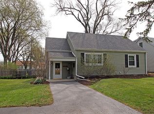 137 S Iowa Ave, Addison, IL 60101