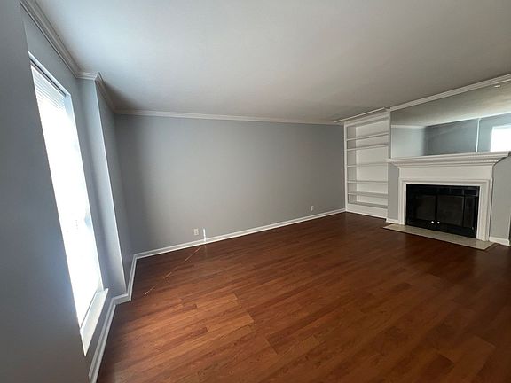 3rd image of 219 Hickory Forge Dr