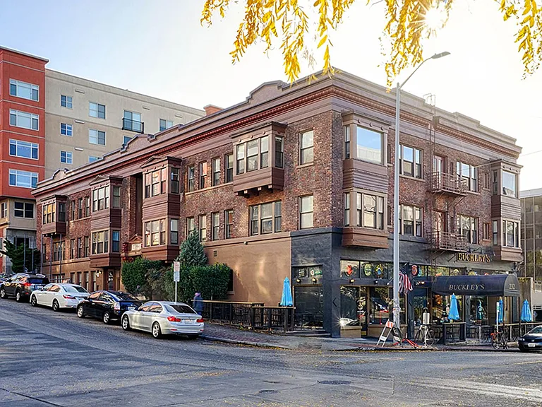 The Duke Apartments — Photo 12