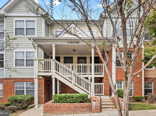 4950 Call Pl SE APT H2, Washington, DC 20019