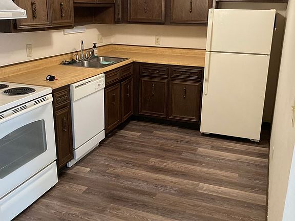 4th image of 1500-1516 W Market St #1500-01