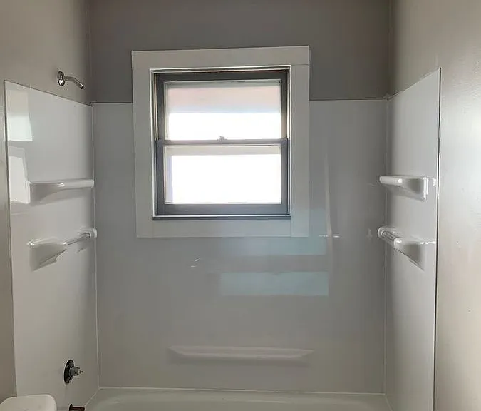 610 E 2nd St S #3 — Photo 10
